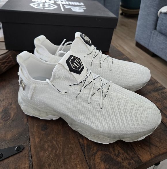 PHILIPP PLEIN Runner Hyper $hock. White. Size US 9. New.